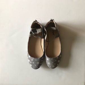 NWOT- Cat & Jack star flats size 3 girls